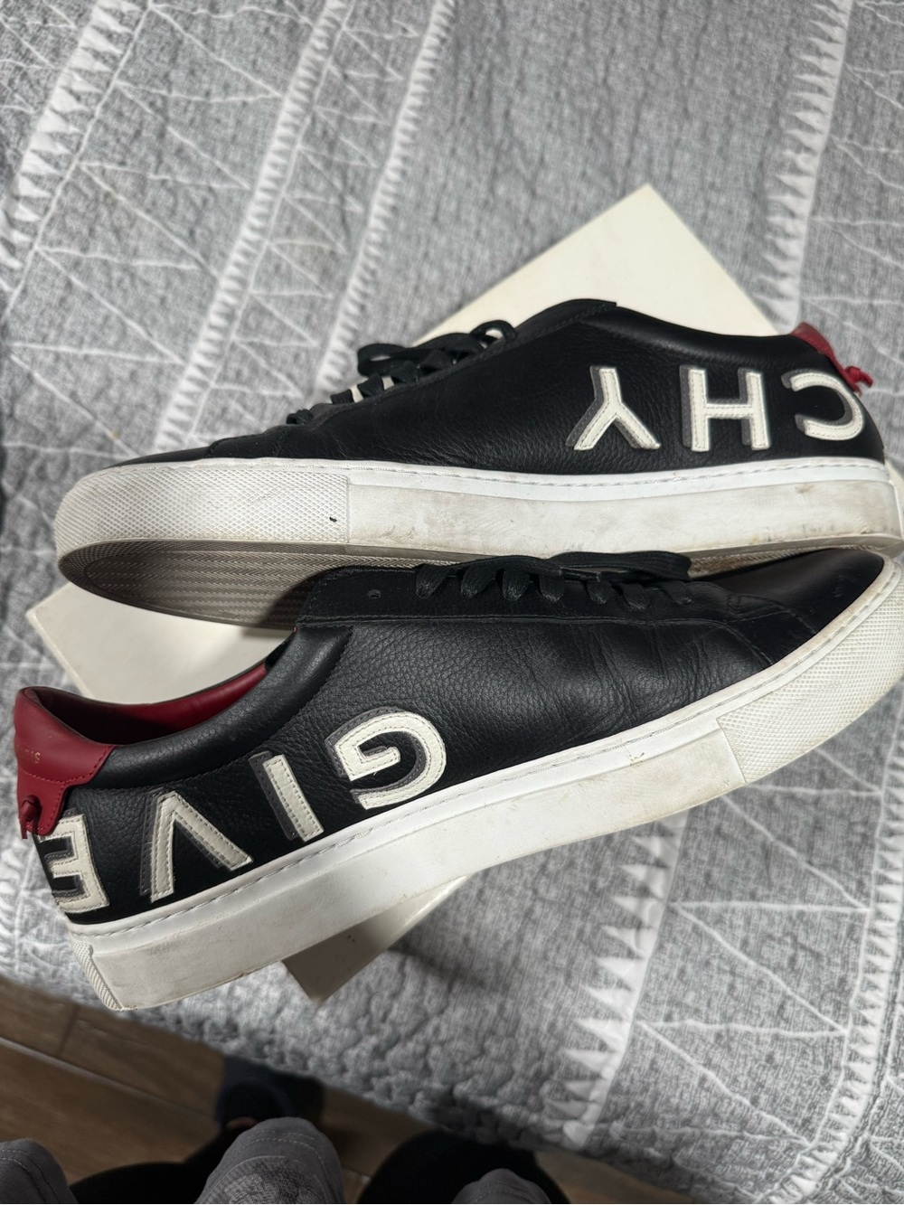 Givenchy Sneakers